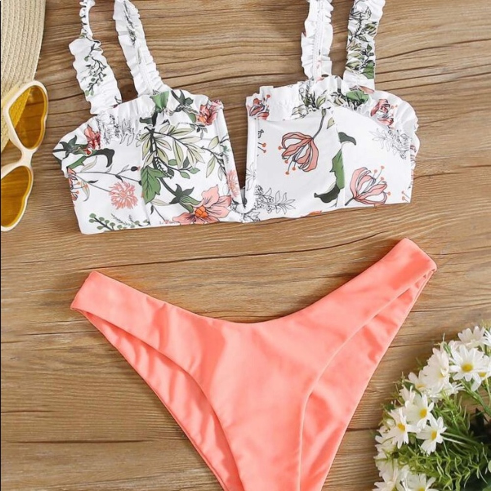 V wired floral print SHEIN bikini
